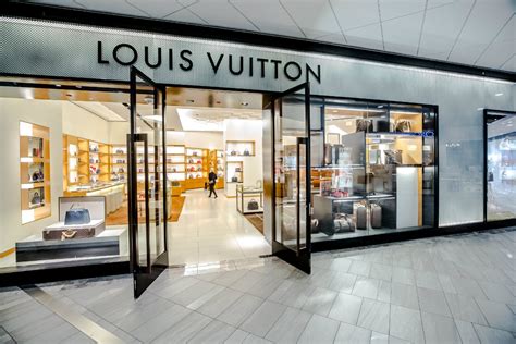 louis vuitton copley|Louis Vuitton boston saks.